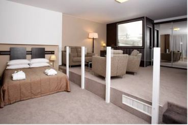 Deluxe Double Room with Sea View and Gym & Spa access