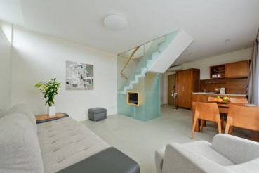 Luxury One-Bedroom Family Apartment with Balcony