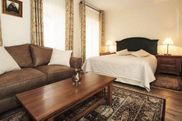 Double Room (2 Adults + 1 Child )