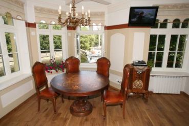 Apartment (2 Adults)