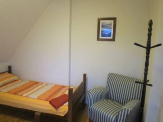 Single Room with Shared Bathroom