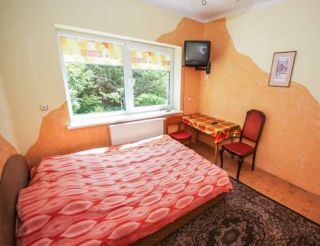 Economy Triple Room with Shared Bathroom